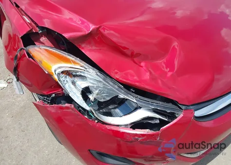 2011 Hyundai Elantra Gls (Ulsan Plant) z USA, uszkodzony, nr VIN KMHDH4AE7BU141425